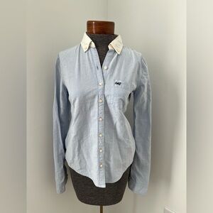 Abercrombie & Fitch Women’s Light Button Down Blue Shirt-S-NWT